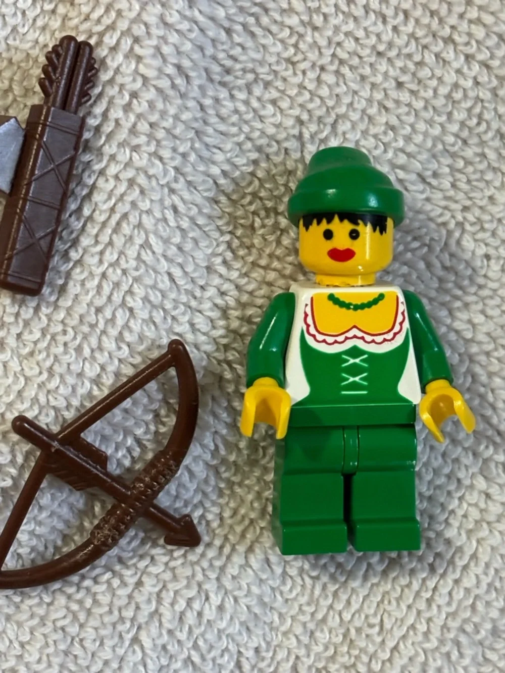Lego Forestwoman cas319 Minifigure Forrestmen's Crossing